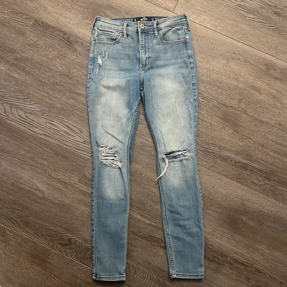 Hollister High Rise Super Skinny Jeans - Picture 5 of 9